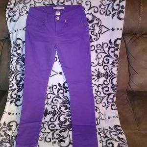 Purple stretchy skinny pants
